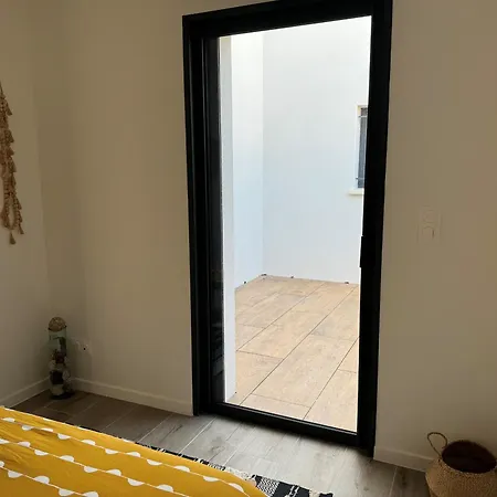 Maison Saint-palais-sur-mer, 5 Pieces, 8 Personnes - Fr-1-539-60 Hotel